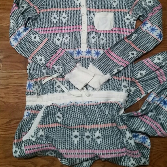 NWT!! Kensie One-Piece Pajama - Picture 3 of 7